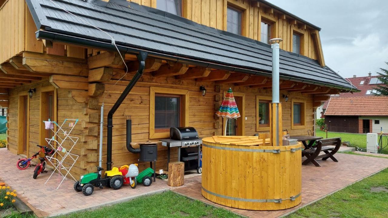 Drevenice Liptov - Ski & Hiking Apartments Lazisko Bagian luar foto