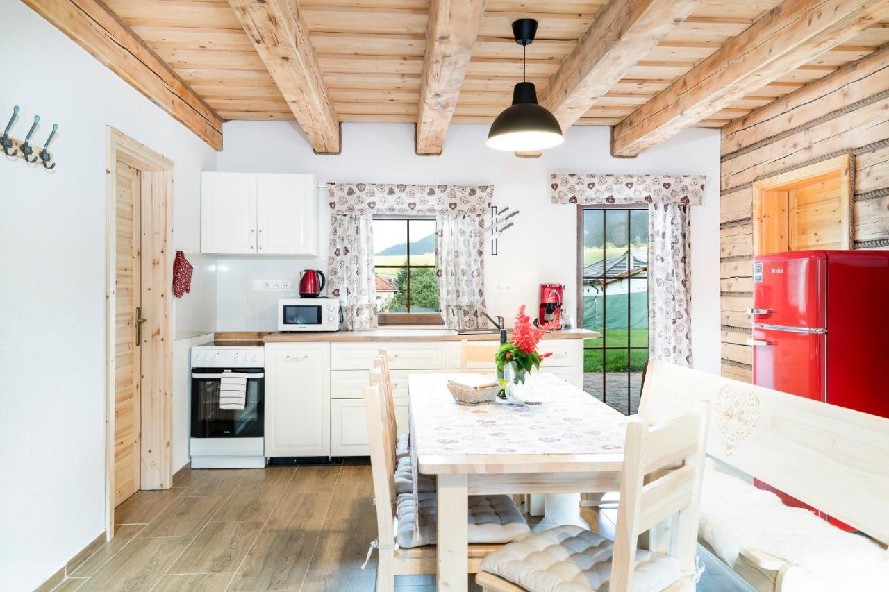 Drevenice Liptov - Ski & Hiking Apartments Lazisko Bagian luar foto