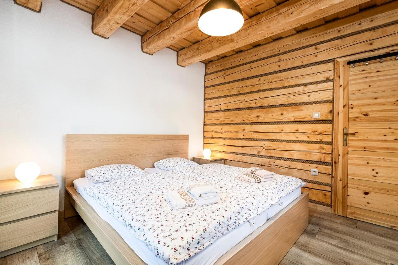 Drevenice Liptov - Ski & Hiking Apartments Lazisko Bagian luar foto